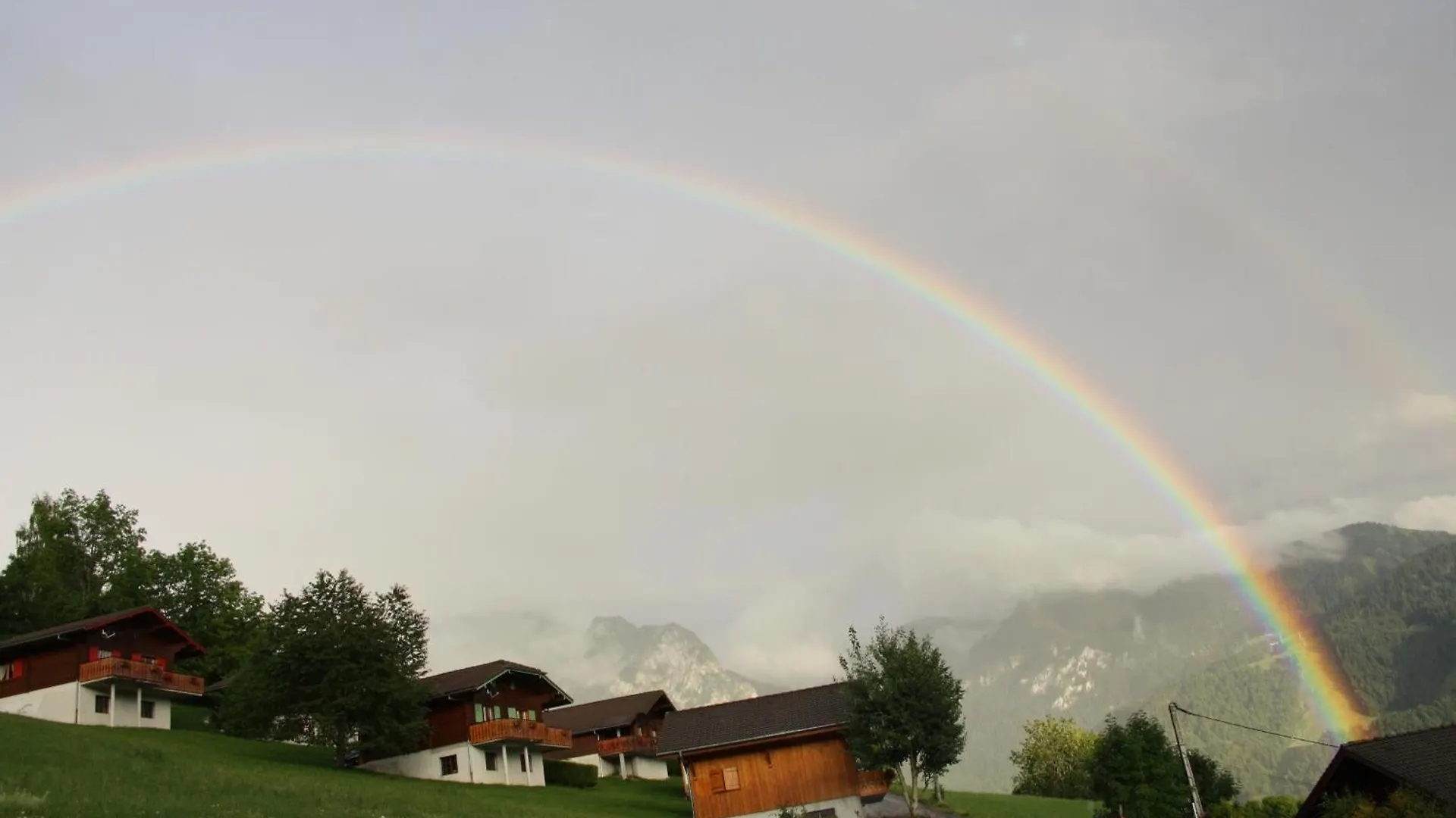 Chalet Titlis Bernex Alojamento de Acomodação e Pequeno-almoço